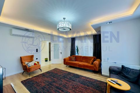 LEVANTENDEN MENDERESTE İÇ MİMAR YAPIMI TEK BLOK HAVUZLU 4+1