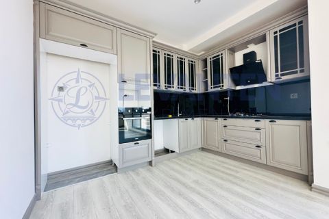 LEVANTENDEN MERKEZİ KONUM HAVUZ KOMBİ 2 BANYO 2+1 GENİŞ