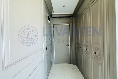 LEVANTENDEN MERKEZİ KONUM HAVUZ KOMBİ 2 BANYO 2+1 GENİŞ