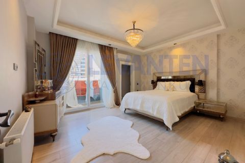 LEVANTENDEN MERKEZİ KONUM SİTE HAVUZ KOMBİ LÜKS 4+1