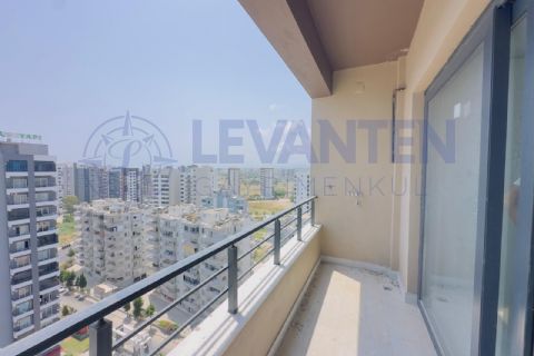 LEVANTENDEN Merkezi Konumda Havuzlu 1+1 Daire - Denize Yakın