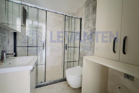 LEVANTENDEN Merkezi Konumda Havuzlu 1+1 Daire - Denize Yakın