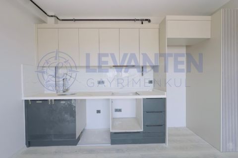 LEVANTENDEN Merkezi Konumda Havuzlu 1+1 Daire - Denize Yakın