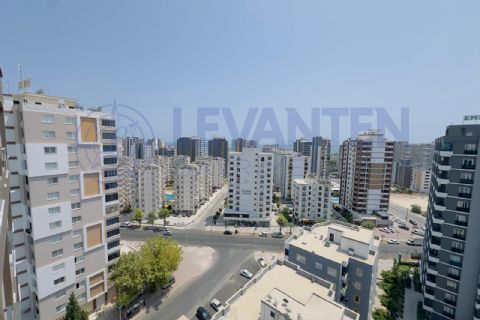 LEVANTENDEN Merkezi Konumda Havuzlu 1+1 Daire - Denize Yakın