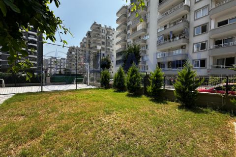 LEVANTENDEN Merkezi Konumda Havuzlu 1+1 Daire - Denize Yakın