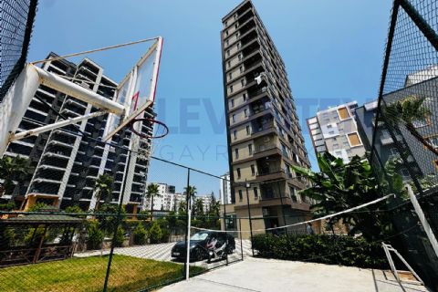LEVANTENDEN Merkezi Konumda Havuzlu 1+1 Daire - Denize Yakın