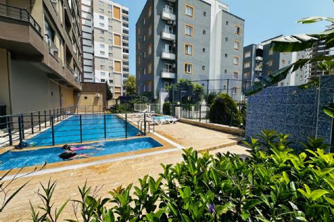 LEVANTENDEN Merkezi Konumda Havuzlu 1+1 Daire - Denize Yakın
