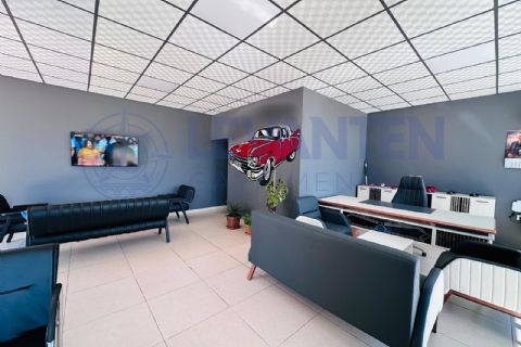 LEVANTENDEN MEZİTLİ 2. ÇEVRE YOLU CEPHELİ 70+170 M2 ALAN