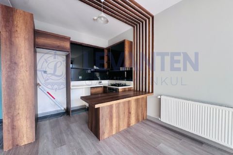 LEVANTENDEN MEZİTLİ KAYMAKAMLIK ARKASI TEMİZ 1+1