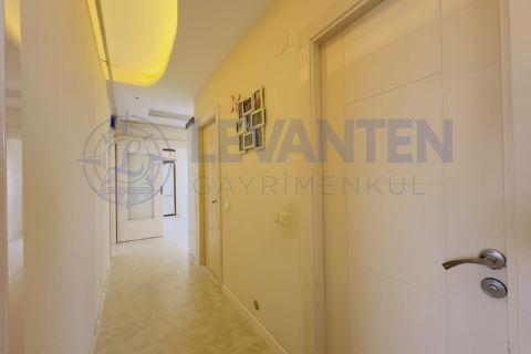 LEVANTENDEN Mezitli Yenimahalle'de CEPHE AÇIK Satılık 3+1 Daire