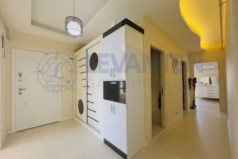 LEVANTENDEN Mezitli Yenimahalle'de CEPHE AÇIK Satılık 3+1 Daire