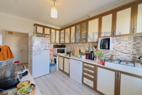 LEVANTENDEN Sayapark Yakını SİTE İÇİ 3+1 Yapılı Kombili Daire