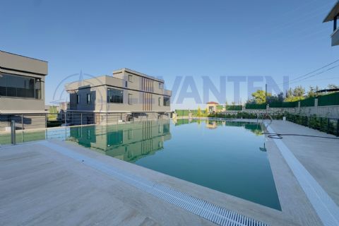 LEVANTENDEN SİTE İÇİ HAVUZLU DUBLEKS FULL EŞYALI ULTRA LÜKS 