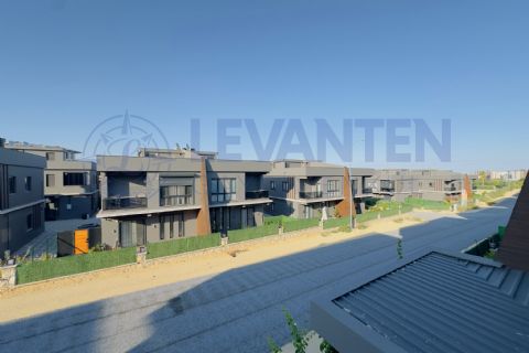 LEVANTENDEN SİTE İÇİ HAVUZLU DUBLEKS FULL EŞYALI ULTRA LÜKS 