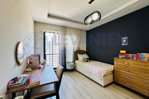 LEVANTENDEN SİTE İÇİ HAVUZLU GENİŞ AİLELER İÇİN MÜKEMMEL FIRSAT 4+1
