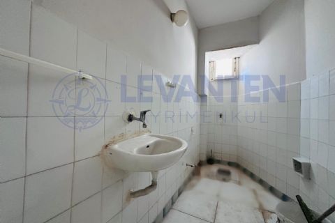 LEVANTENDEN SİTE İÇİ MERKEZİ KONUMDA 3+1
