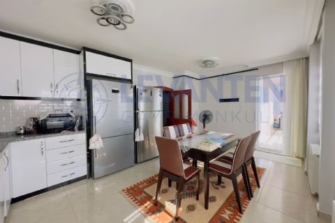 LEVANTEN'DEN SİTE İÇİNDE KOMBİLİ, CAM BALKONLU 3+1 SATILIK DAİRE
