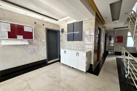 LEVANTEN'DEN SİTE İÇİNDE KOMBİLİ, CAM BALKONLU 3+1 SATILIK DAİRE