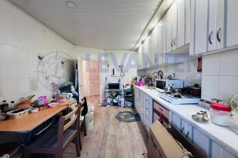 LEVANTENDEN SOLİ CENTER YAKIN İÇİ BAKIMLI 3+1 DAİRE