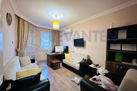 LEVANTENDEN SOLİ CENTER YAKIN İÇİ BAKIMLI 3+1 DAİRE