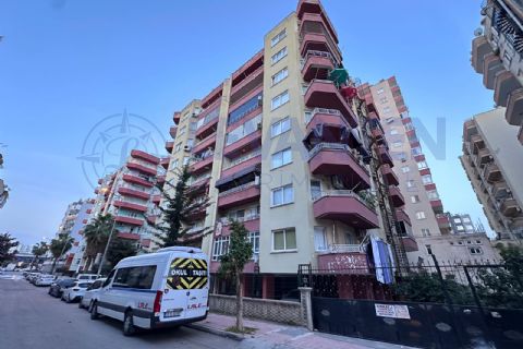 LEVANTENDEN SOLİ CENTER YAKIN İÇİ BAKIMLI 3+1 DAİRE