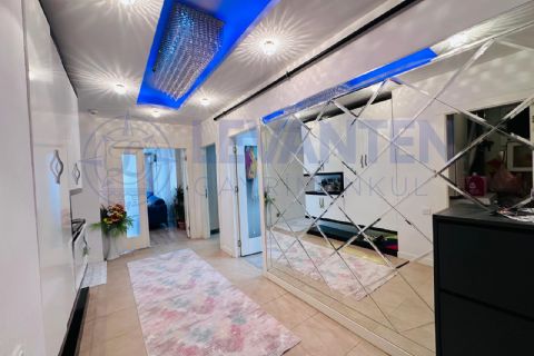 LEVANTENDEN SOLİ CENTERA YAKIN SİTE İÇİ HAVUZLU 3+1