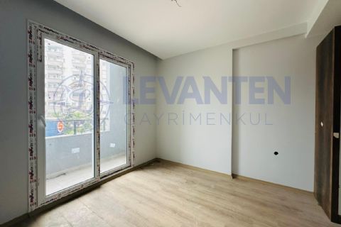 LEVANTENDEN TECE DENİZ MAH.DE ANAYOLA YAKIN SIFIR 2+1