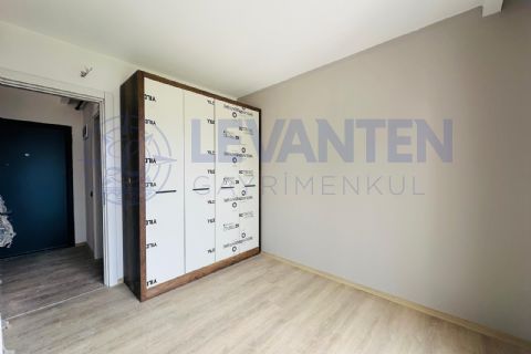 LEVANTEN'DEN TECE'DE DENİZE YAKIN HAVUZLU SIFIR 1+1