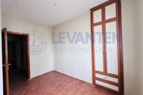 LEVANTEN'DEN TEK BLOK AÇIK CEPHE FERAH 3+1