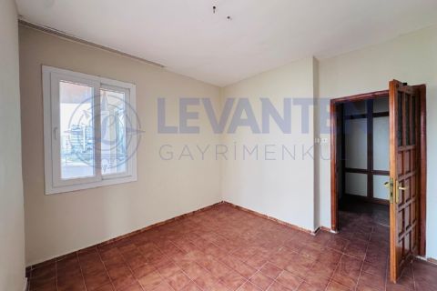 LEVANTEN'DEN TEK BLOK AÇIK CEPHE FERAH 3+1