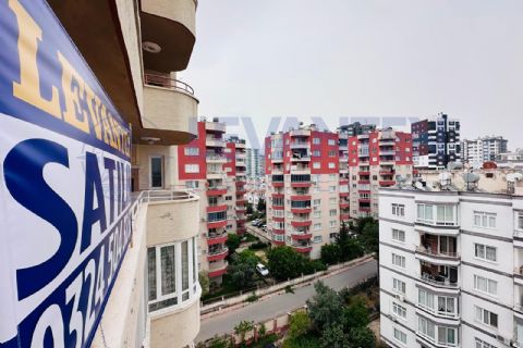 LEVANTEN'DEN TEK BLOK CEPHE AÇIK FERAH 3+1