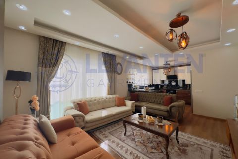 LEVANTENDEN TEK BLOK CEPHELERİ AÇIK KOMBİ GÖZDE KREŞ CİVARI 3+1