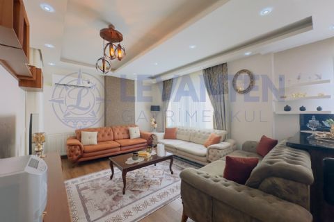 LEVANTENDEN TEK BLOK CEPHELERİ AÇIK KOMBİ GÖZDE KREŞ CİVARI 3+1