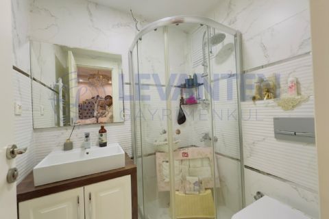 LEVANTENDEN TEK BLOK CEPHELERİ AÇIK KOMBİ GÖZDE KREŞ CİVARI 3+1