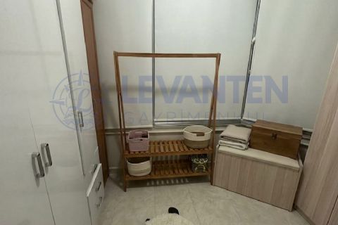 LEVANTENDEN TEK BLOK GENİŞ CAM BALKON KOMBİ 3+1
