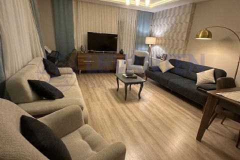 LEVANTENDEN TEK BLOK GENİŞ CAM BALKON KOMBİ 3+1