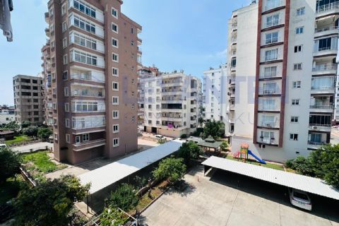 LEVANTENDEN TEK BLOK GENİŞ OTURUM ÇİFT BANYO 3+1 SATILIK