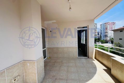LEVANTENDEN TEK BLOK GENİŞ OTURUM ÇİFT BANYO 3+1 SATILIK