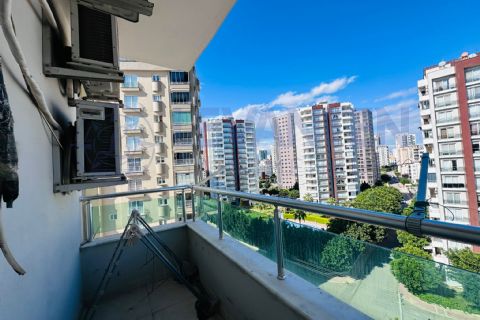 LEVANTENDEN TEK BLOK HAVUZ CAM BALKON KOMBİ 3+1 SATILIK