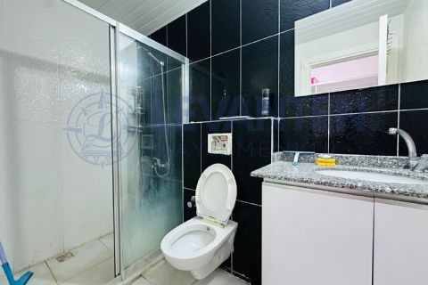 LEVANTENDEN TEK BLOK HAVUZ CAM BALKON KOMBİ 3+1 SATILIK