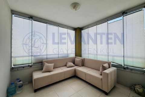 LEVANTENDEN TEK BLOK HAVUZ CAM BALKON KOMBİ 3+1 SATILIK