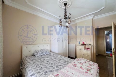 LEVANTENDEN TEK BLOK KONUMU İYİ GENİŞ KOMBİLİ HER KAT TEK 3+1