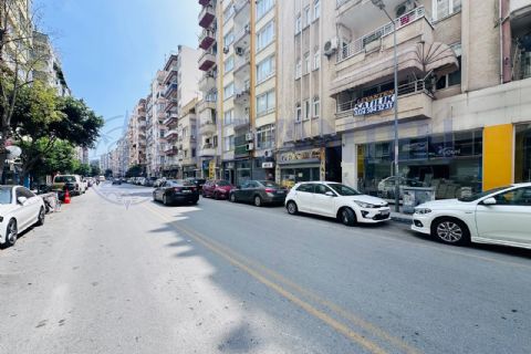 LEVANTENDEN TEK BLOK KONUMU İYİ GENİŞ KOMBİLİ HER KAT TEK 3+1