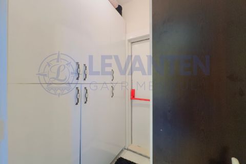 LEVANTEN'DEN TEK BLOK OTOPARK KOMBİ ULAŞIMI KOLAY FERAH 3+1