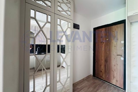 LEVANTENDEN TEK BLOK SOLİ CENTERA YAAKIN 2+1