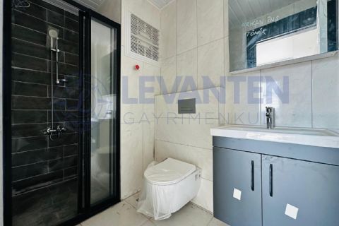 LEVANTENDEN TÖMÜKTE DENİZE YÜRÜME MESAFESİNDE AQUA HAVUZLU 2+1
