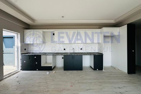 LEVANTENDEN TÖMÜKTE DENİZE YÜRÜME MESAFESİNDE AQUA HAVUZLU 2+1