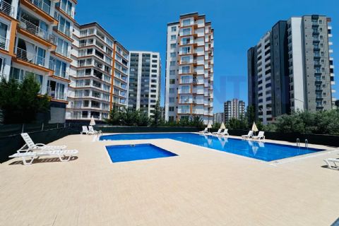 LEVANTENDEN ÜNİVERSİTE CD YAKIN HAVUZLU EŞYALI 1+1
