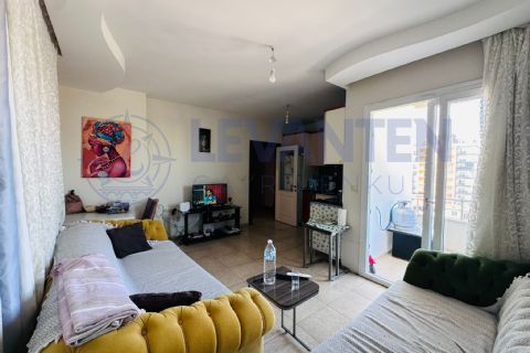 LEVANTENDEN ÜNİVERSİTE CD YOLA SIFIR CEPHELERİ AÇIK 1+1 HAVUZLU