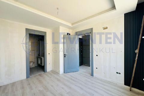 LEVANTENDEN VİRANŞEHİRDE SİTE İÇİ 0 1+1